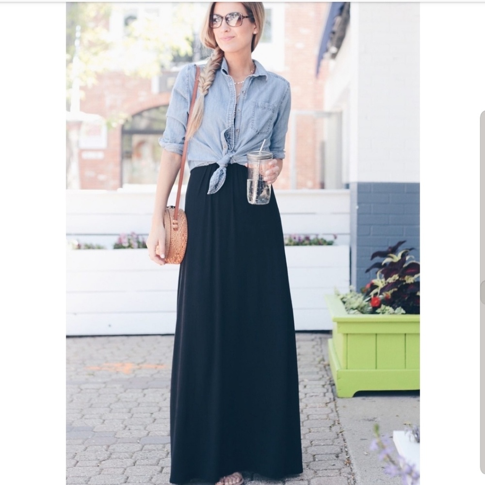 Maxi Dress With Pockets Vneck - Picture 3 of 8